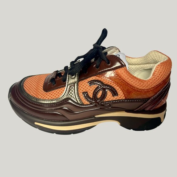 Chanel Brown Beige CC Sneakers Fabric Stretch Size 6 w/ COA - Picture 2 of 11